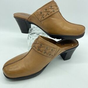 Clarks Bendables Clogs Shoes Women 7.5 Mule Brown Leather Slip On Casual Heels